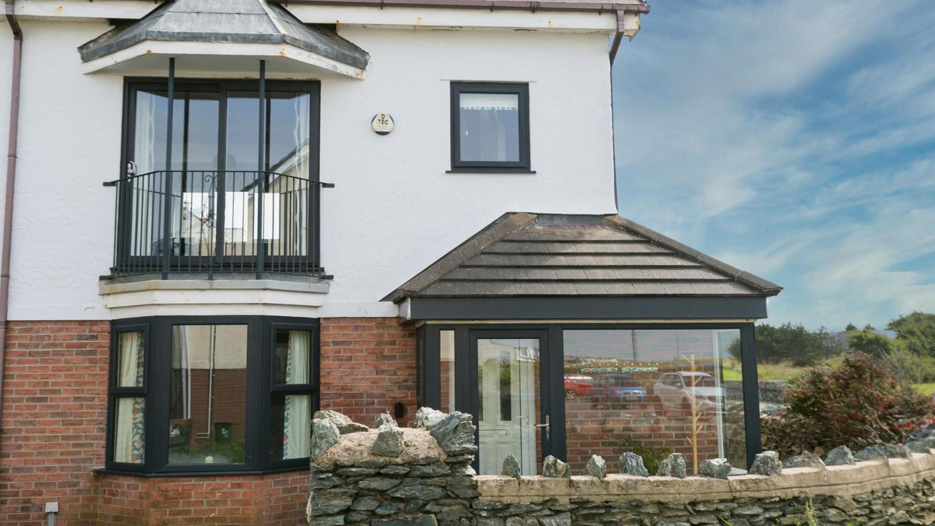 Cregyn Mor Villa Trearddur Exteriör bild